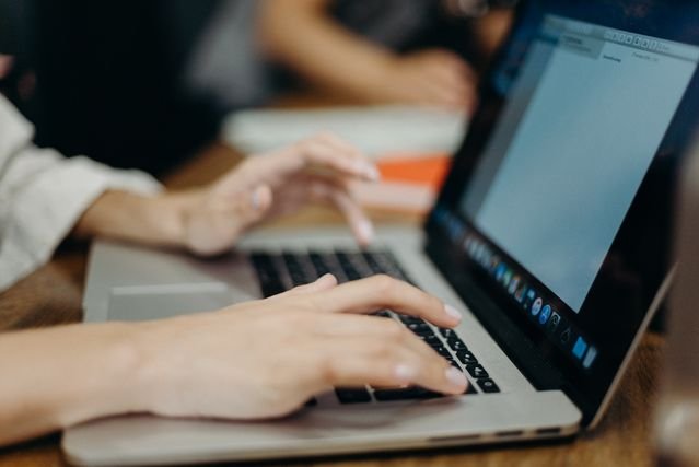 5 Sitewide Examples and Best Practices Explained